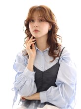 シロフ シブヤ(shirof shibuya)&nbsp;【尾崎 空河】20代30代40代◎ふわふわパーマガーリースタイル！