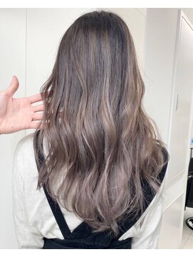 イース バイ アンブルリュクス 北千住(Ease by amble luxe) シルバーグレージュ