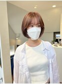 切りっぱなしボブ ピンクベージュ ハイライト