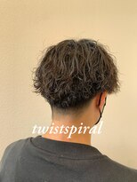 ロルド シェリ(Rold Cheri)&nbsp;ツイストスパイラルパーマ刈り上げマッシュ