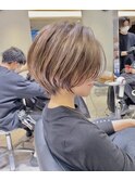 シルキーベージュデザインカラー斜めバング束感ショート【中村】
