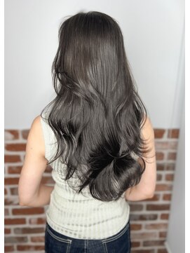 エニー 栄(Any) 韓国風くびれヘア×ダスティーグレージュ