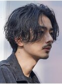 波巻きツイストスパイラルシャドウパーマセンターパート刈り上げ
