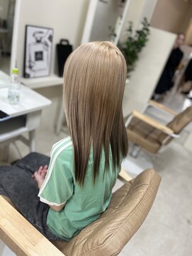 カリーナ(CARINA) 逆インナー！ベージュカラー