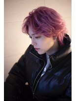 ユーフォリア 渋谷グランデ(Euphoria SHIBUYA GRANDE)&nbsp;ヘアカラー　ピンクベージュ　透明感カラー　センターパートk