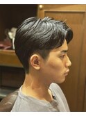 メンズ七三分け　ニュアンスパーマ　ビジネススタイル　上野