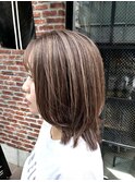 脱白髪染めハイライト☆ミディアムレイヤー30代/40代/50代