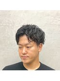 サイドとバックを刈り上げた◎強めのスパイラルパーマ