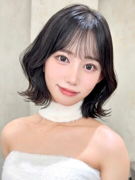 ブルーブラック×大人くびれボブ