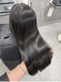 ダークブルー　ミルクティーブロンド　ワンホンレイヤー