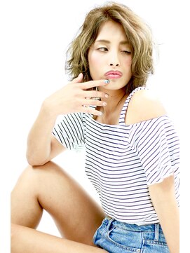 アース コアフュールボーテ 松本庄内店(EARTH coiffure beaute) 華やか美人ショート