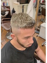 グルーマーズトウキョウ(GROOMER/S TOKYO)&nbsp;ハイフェード 【 スキンフェード ブリーチ カラー 】