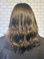 ノエル(noele)&nbsp;鎖骨ミディ×オリーブグレージュ