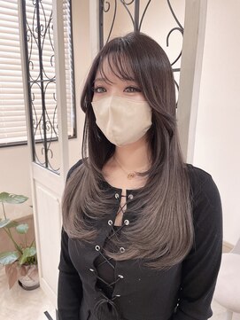 ミニョン(& mignon) レイヤーカット/グレージュ