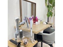 リメンテ 松阪店(REMENTE)の雰囲気(最新リファシリーズ、話題のヘアケアが使い放題のブロースペース)