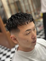 フランクス バーバー ウエストトウキョウ 吉祥寺店(FRANK’S BARBER WEST TOKYO)&nbsp;フェザーパーマサーフカール刈り上げセンターパート