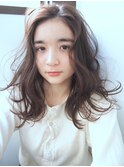 色素薄めのスモーキーグレー