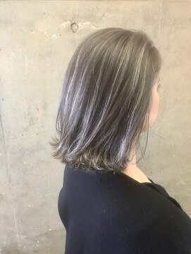 キー(kｅｙ) グレージュ