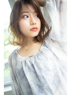 ラベル(Label) 小顔外ハネミディアム☆ネオウルフくびれミディ