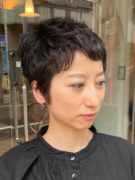 ロジエ(ROSIER) ショートパーマスタイル