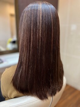 ヘア リープ(hair leibz.co)の写真/大人女性の髪の毛のお悩みを解決する、白髪染めのデザインカラーやヘアケアなどのメニューを多数ご用意♪