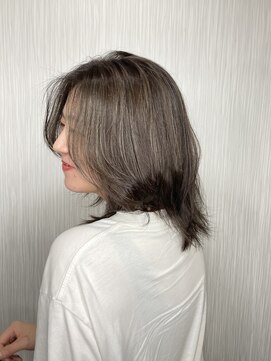 イッセイ(issei) レイヤーカット/グレージュ/似合わせ