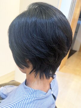 ヴィヴァーチェイルソーレ(VIVACE ilsole) 20代30代大人可愛い髪質改善前下がりショートレイヤーカット