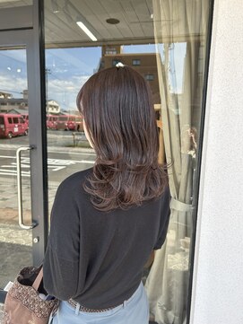 ウイ(Ui) ミディアム×ペールトーンカラー