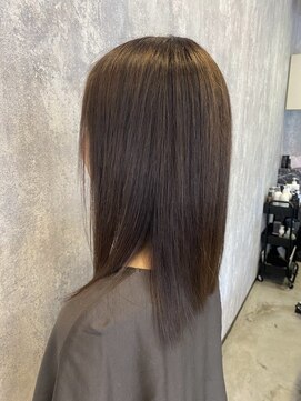 イーラ(E-LA) グレイカラーと潤艶トリートメント