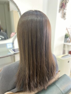 ビィーワンイースト(Be 1 EAST) レイヤーカット