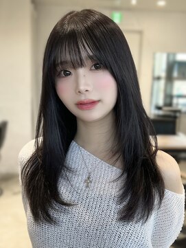 アイヴィ 表参道(IVY) 韓国レイヤーカット シースルーバング ロングレイヤーグレージュ