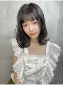 くびれミディアム×ディープグレージュ×レイヤーカット