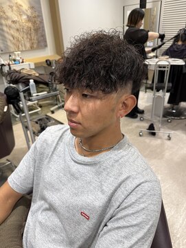 ノーム バイ アウラ(norm. by aura) スペインカール　メンズパーマ