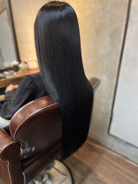 スローネ(THRONE) 縮毛矯正で艶髪/20代30代40代/新宿/髪質改善