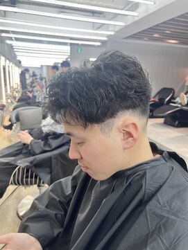 ロンドシエル 横浜(Lond ciel) men's/メンズ/フェザーパーマ/黒染め/韓国/顔周り/波巻き/池袋