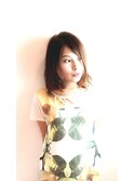 切りっぱなしルーズミディアムボブ