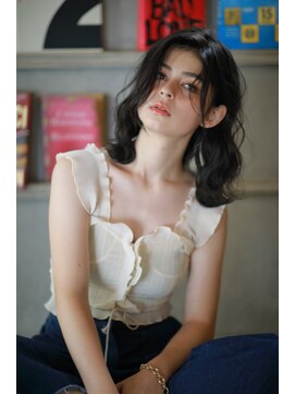 ラべリー 池袋(LOVELEY) ふんわりミディ　カット　【池袋】