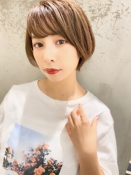 ビーハイブアヴェダ PARCO2店(BEHIVE AVEDA) 【ＢＥＨＩＶＥ及川】手ぐしで決まるショート×ベージュ