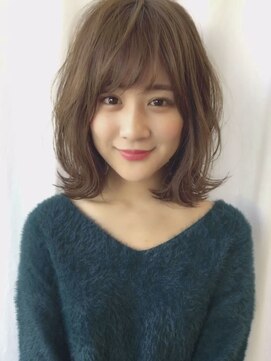 ビースト(BEEST) ミディアムレイヤー大人可愛い小顔カット20代30代40代/BEEST保坂