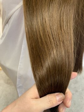 トゥーリ 藤崎店(tuuli) ツヤストレート