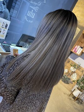 ヘアーデザイン ディードット ウル(D. ulu) 【渡辺秀斗】立体感バレイヤージュ