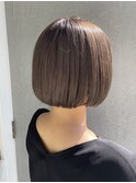 ナチュラルブラウン×ショートボブ