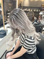 ブレンド 渋谷(BLend)&nbsp;ハイライトカラーマチルダボブインナーグレージュ前髪