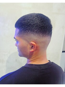 フランクスバーバーリザーブ 人形町店(FRANK’S BARBER RESERVE) ボウズフェード/スキンフェード/人形町/y