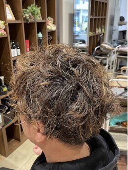 ヘアーラウンジ リレア(Hair Lounge Reler)の写真/再現性の高いカットでON/OFFきまる、トレンドを抑えた似合わせスタイルをご提案☆セットのしやすさも◎