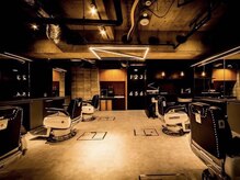 フランクスバーバー アンド ビアークラブ(FRANK'S BARBER and BEER CLUB)の雰囲気（大人なで落ち着いた男の空間◎［メンズ/メンズパーマ/men's］）