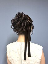 ヒュミ(hymy)&nbsp;おだんごヘア/結婚式ヘアメ/参列ヘア/お呼ばれ/ゆるふわ
