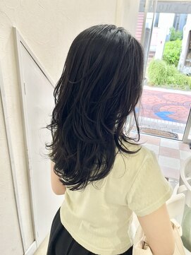 ココンプリュス アンド モナ(COCON+&MONA+) バタフライレイヤーカット