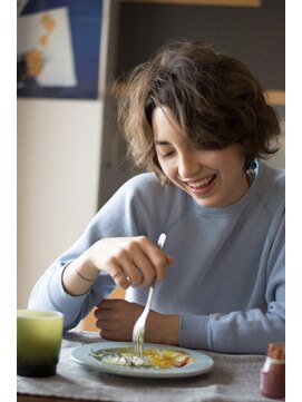 ビビト(bibito) bibito マッシュウルフボブ カールヘア