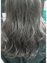 ニコ(nico)&nbsp;☆透明感ハイグレージュカラー☆